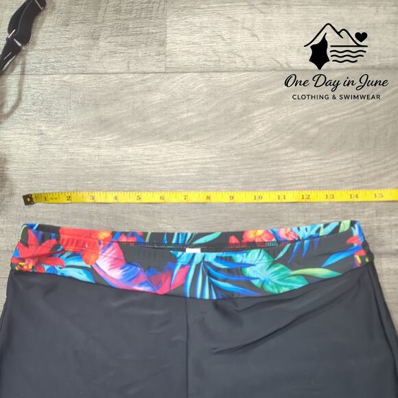 Tempt Me Cage Back Ruched Side Boy Short Tankini Swimsuit Size L - Picture 4 of 5